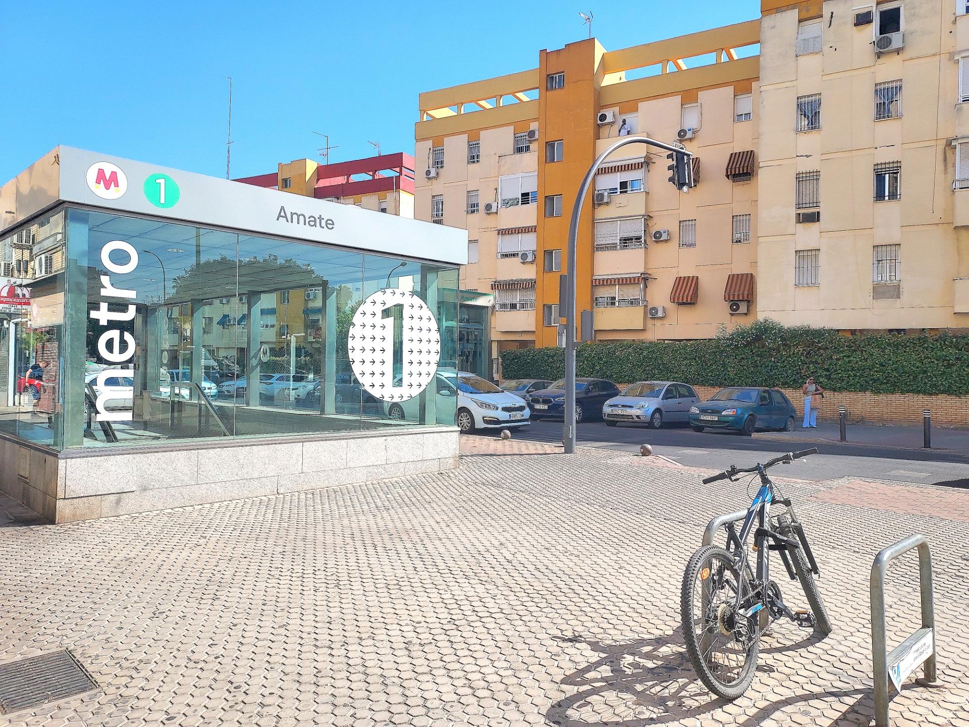 BDA. JUAN XXII. Casa de dos plantas bien situada, cerca de Rochelambert