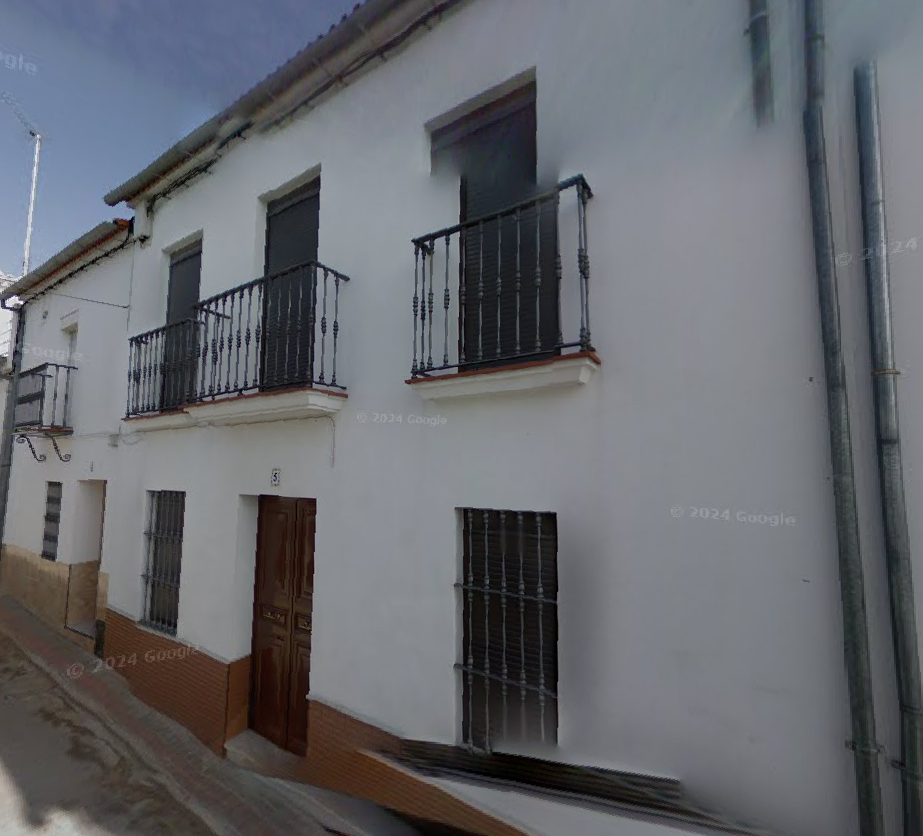 SE VENDE CASA EN LAS NAVAS DE LA CONCEPCION