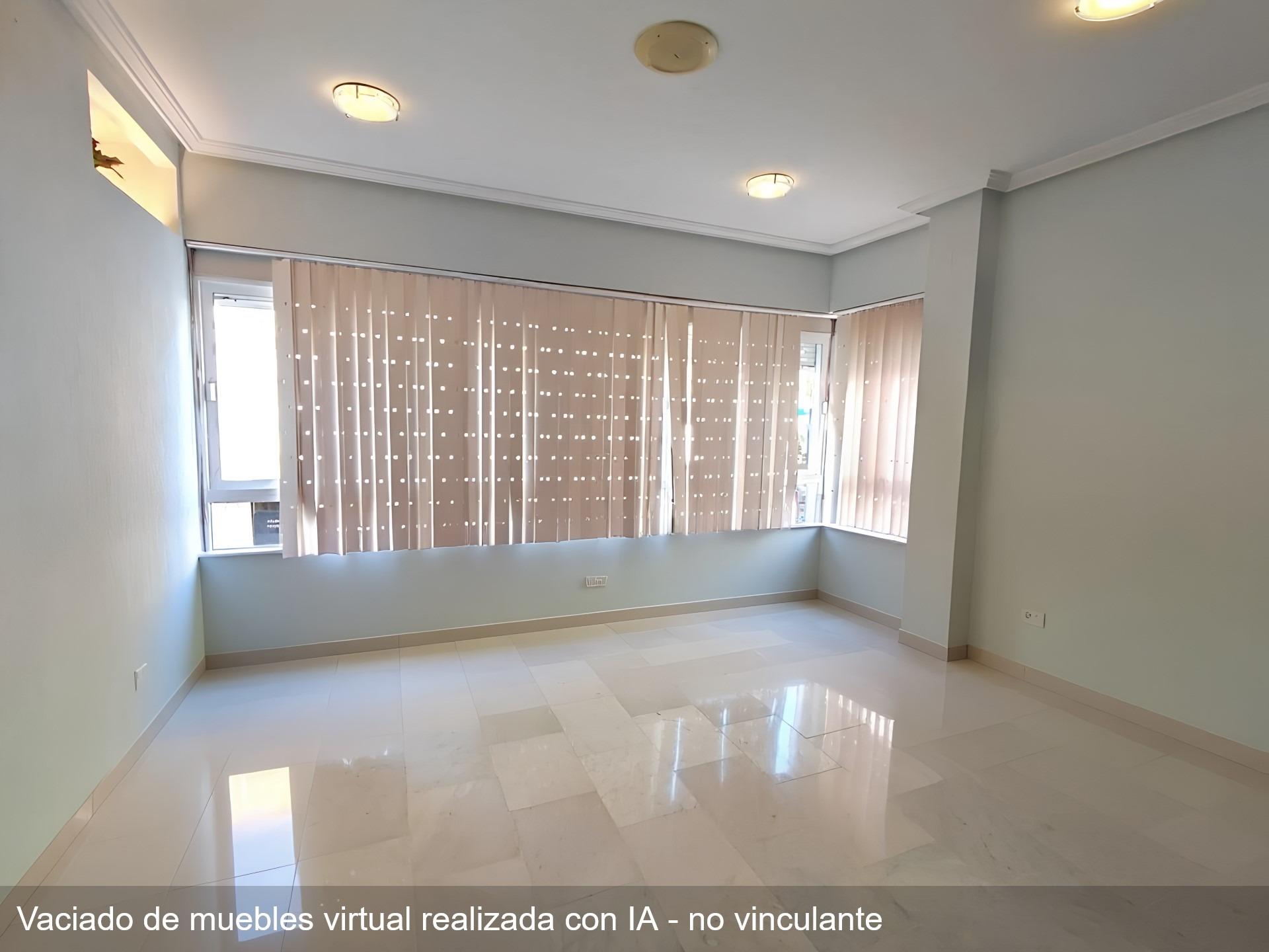 VIVIENDA EN VENTA EN PLENA AVENIDA