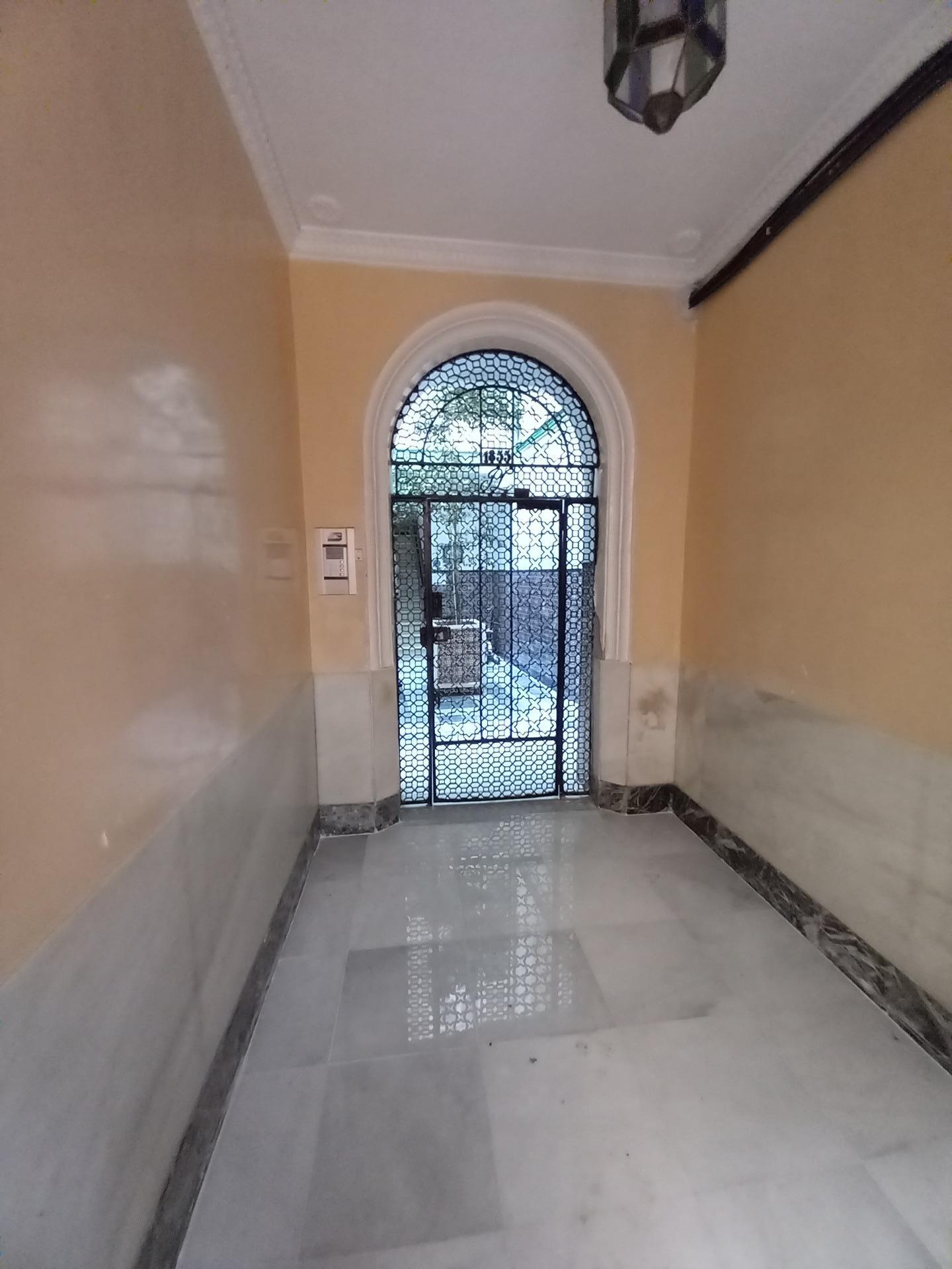 CASA SEÑORIAL DE 1888 EN PLENO CENTRO DE CÁDIZ CON OPCION A DIVIDIR EN DOS GRANDES APARTAMENTOS