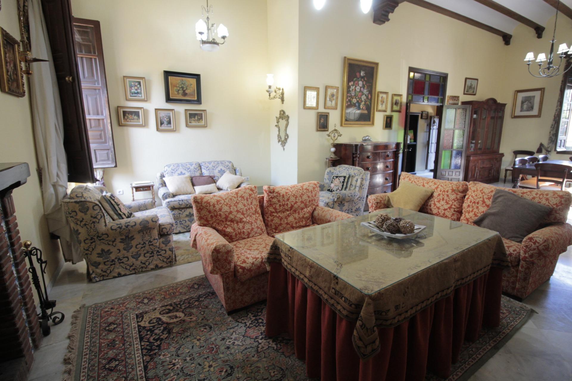 CHALET EN VENTA EN URBANIZACIÓN ROSALEDA DE LA PLATA