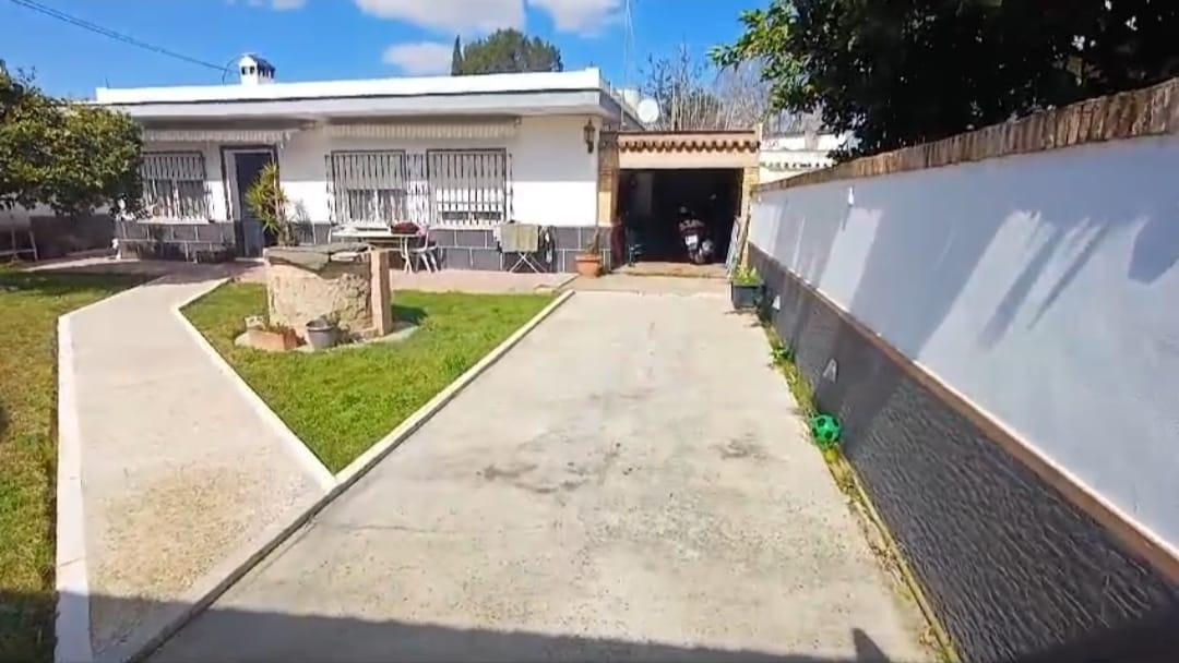 CHALET EN VENTA EN ESPARTINAS. VES04