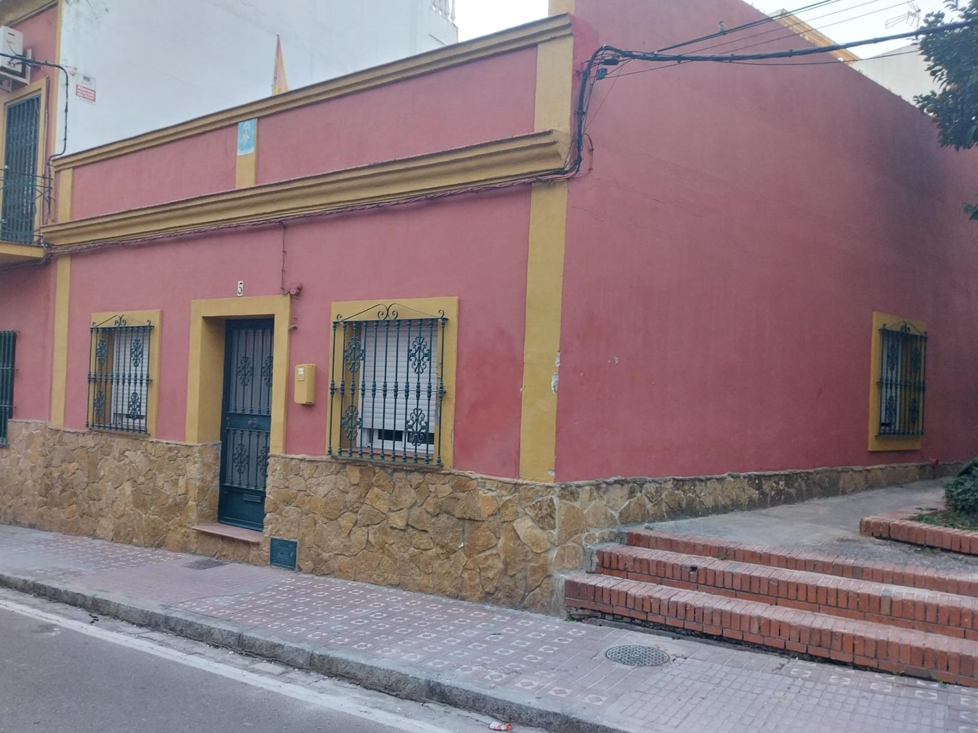 ¡¡¡FANTASTICA CASA DE TRES DORMITORIOS EN SALESIANOS PARA REFORMAR, EXCELENTE UBICACIÓN¡¡