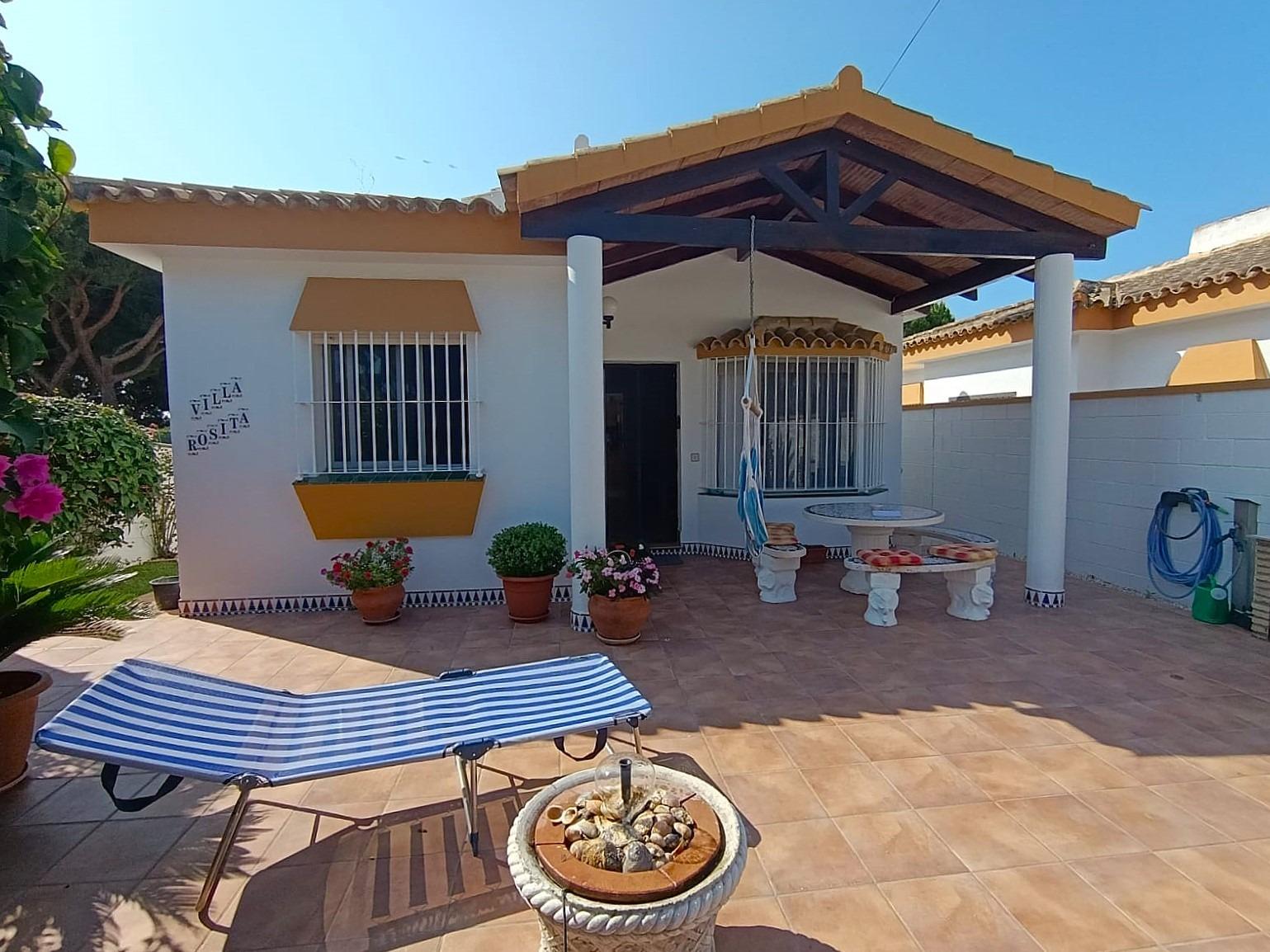 CHALET EN VENTA CERCA DEL MAR.