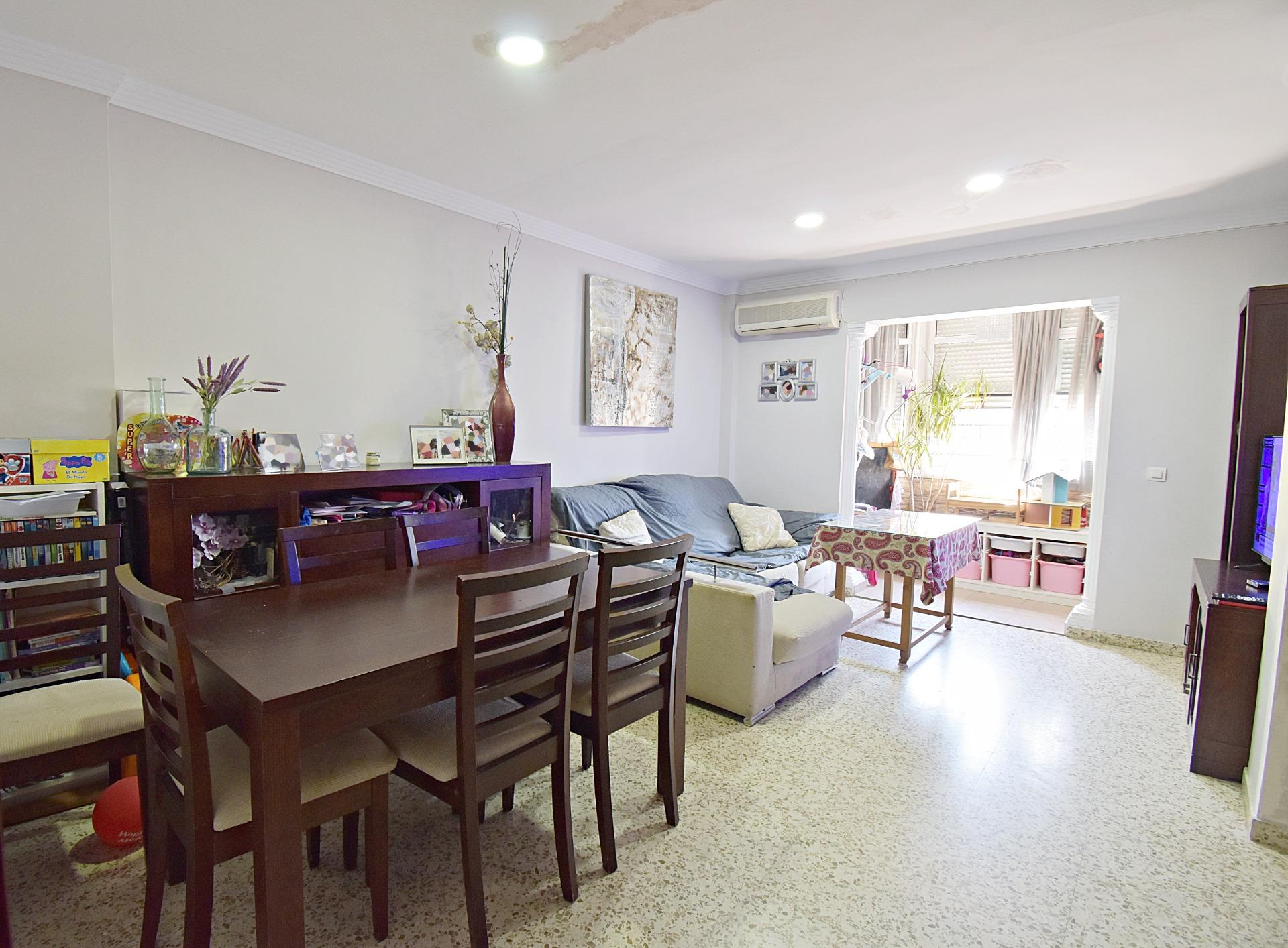 VIVIENDA EN LA CARTUJA