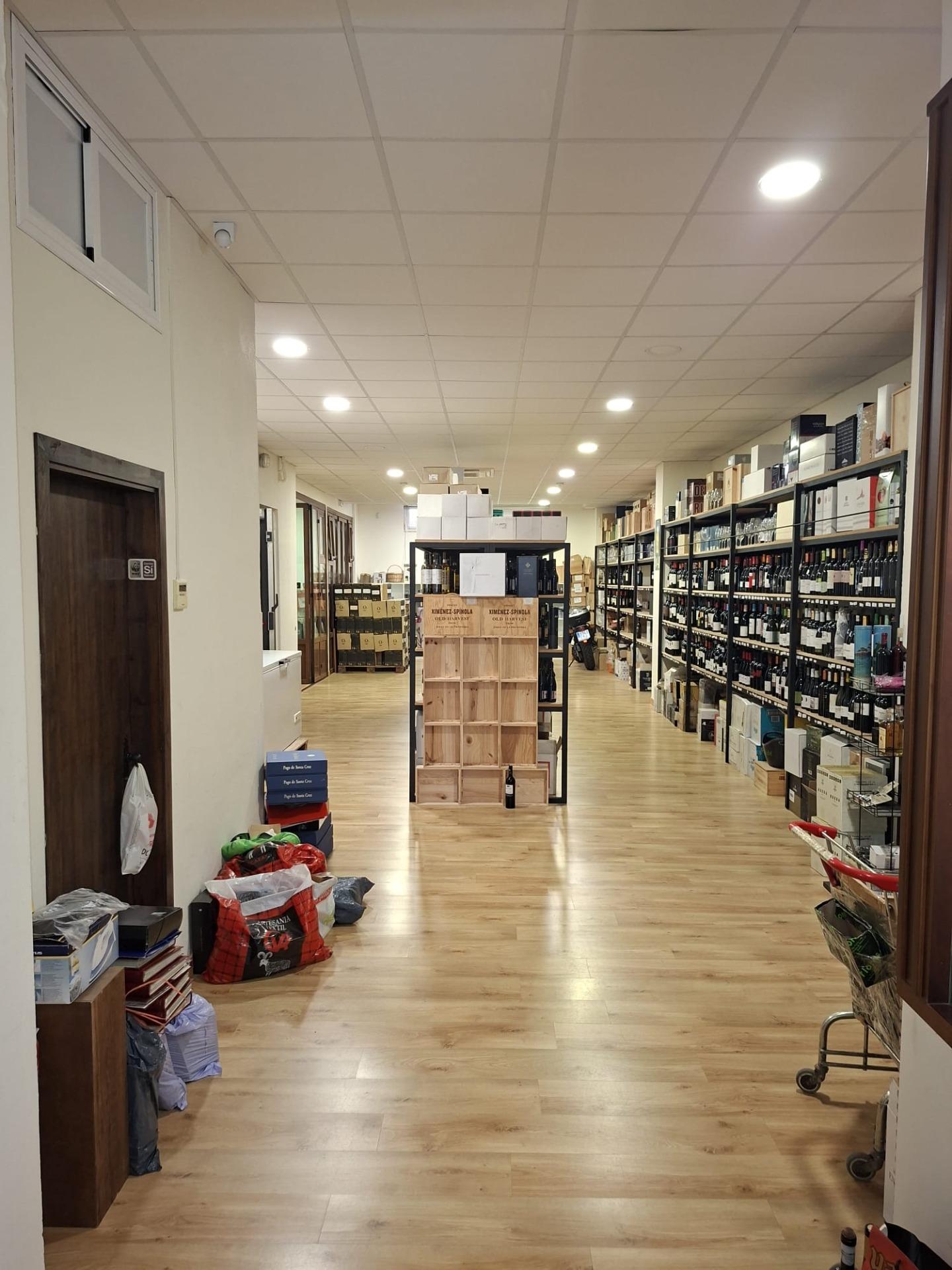 LOCAL COMERCIAL EN CALLE FERNÁNDEZ DE RIBERA